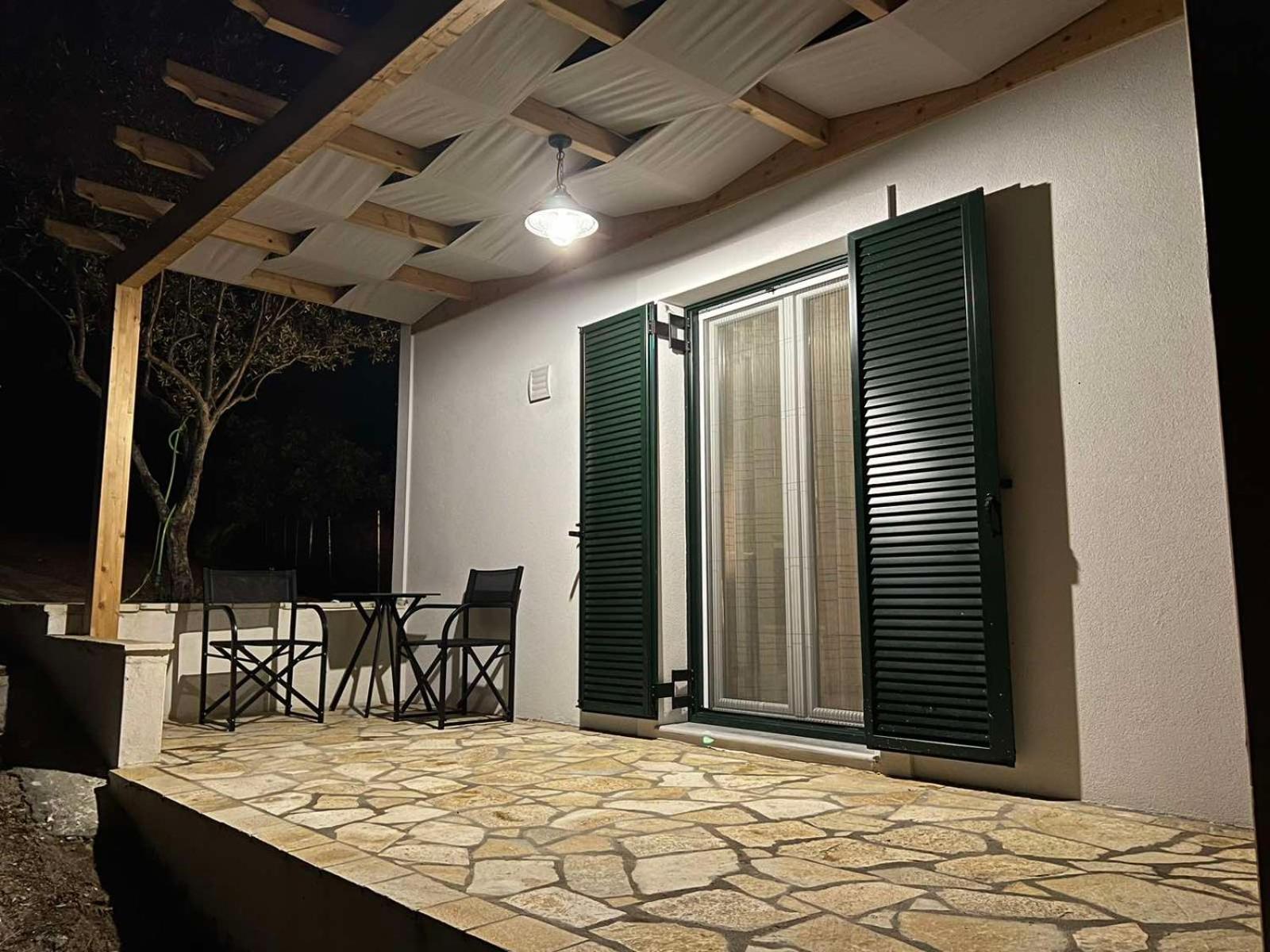 The Old Stables Apartment Vátos 外观 照片